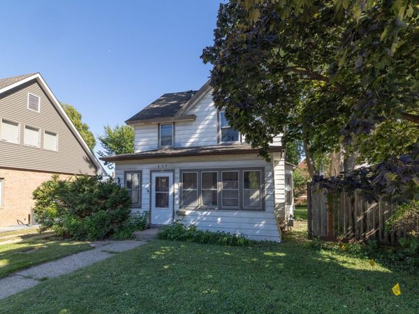 632 Smith Avenue S, Saint Paul, MN 55107