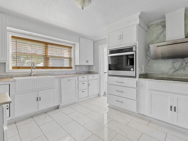 50 County Road 2123, Clarksville, TX 75426