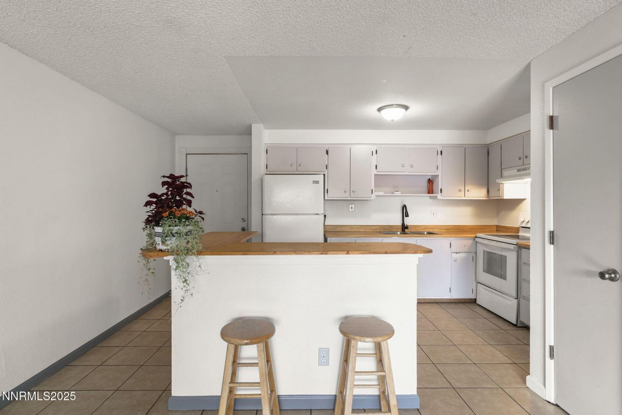 10005 Sagewood Drive, Reno, NV 89506 Photo