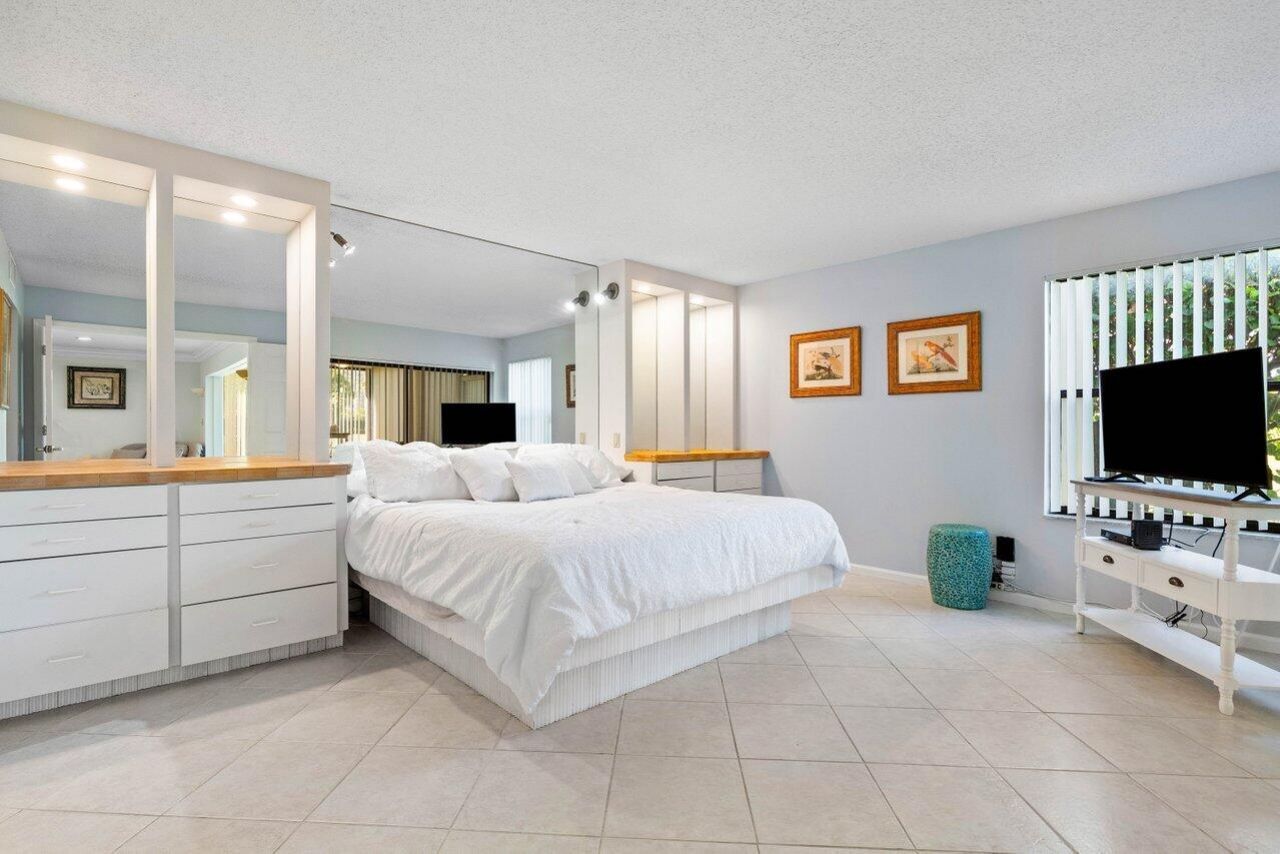 401 Clubhouse Circle, Unit 401a, Jupiter, FL 33477 Photo