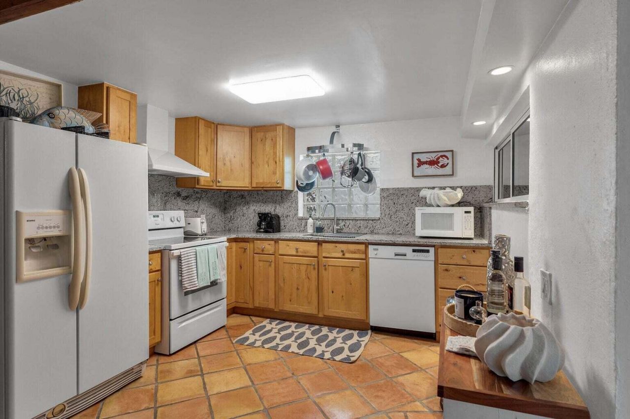 231 Ann Bonny Drive, Key Largo, FL 33037 Photo