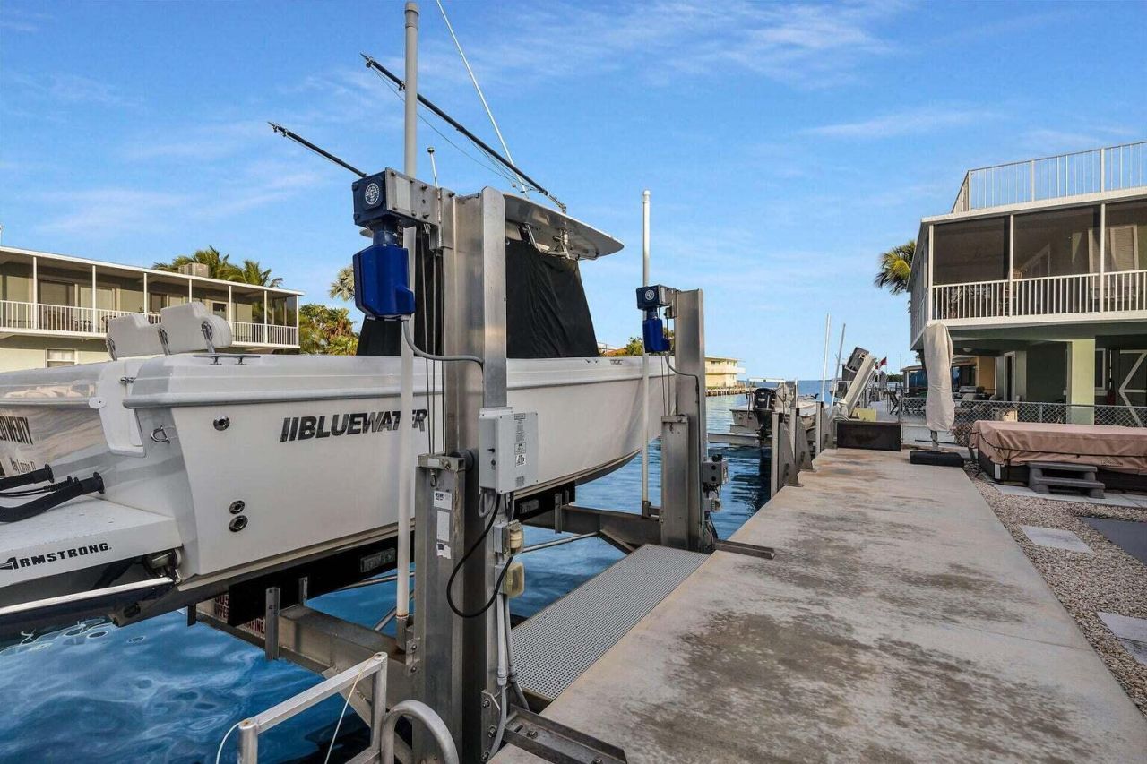 231 Ann Bonny Drive, Key Largo, FL 33037 Photo