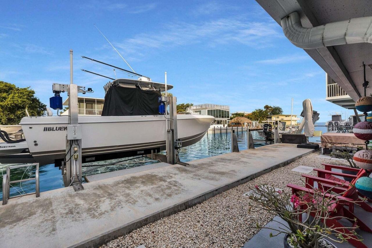 231 Ann Bonny Drive, Key Largo, FL 33037 Photo