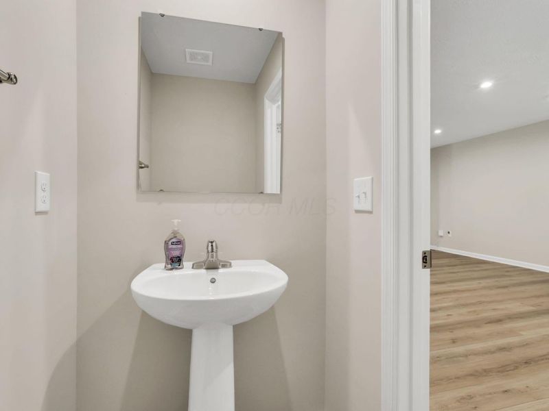 224 Mackinac Drive, Springfield, OH 45505 Photo 25