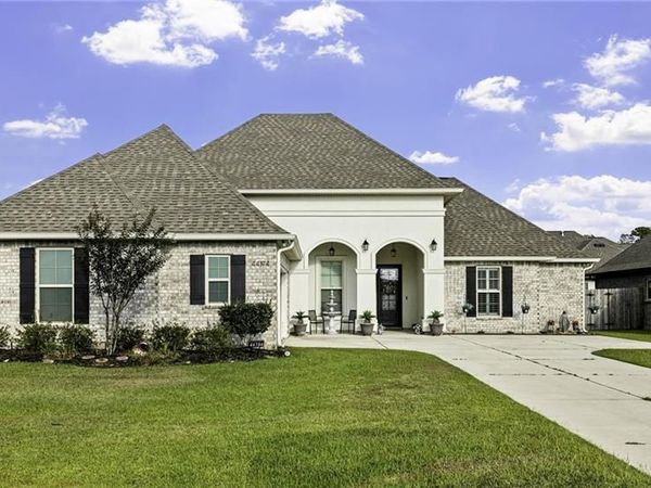 44194 SHADOWPOINT Drive, Hammond, LA 70403