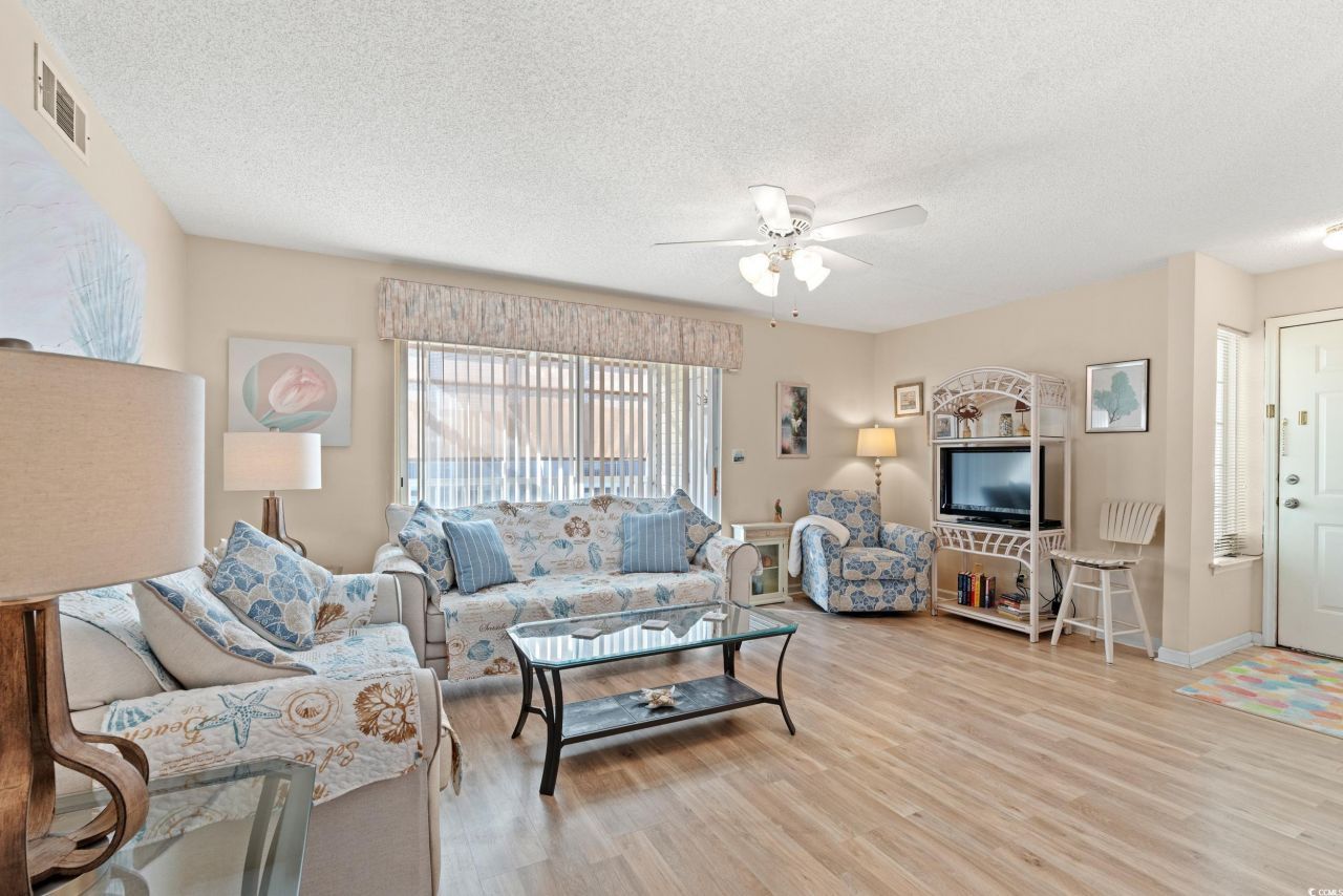 2220 Andover Dr. Photo 6