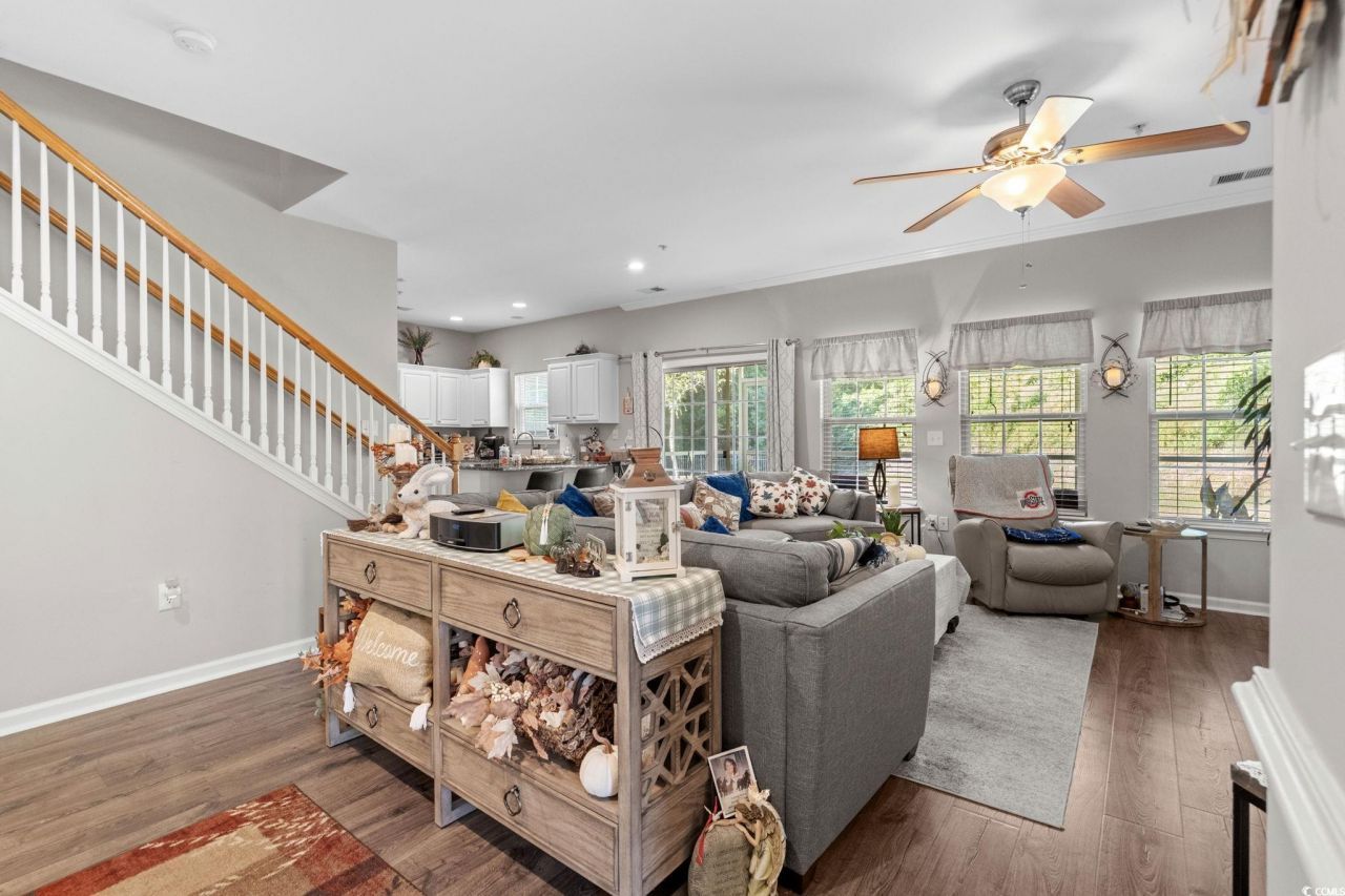 113 Knightbury Ct. Photo 11