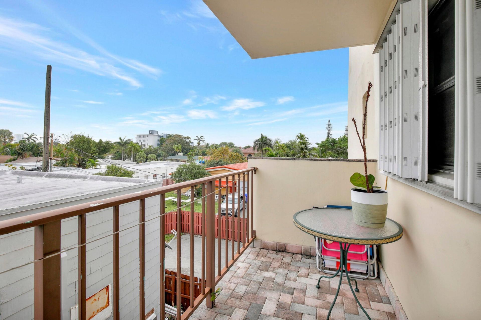 1750 Jefferson Street, Unit 305, Hollywood, FL 33020 Photo