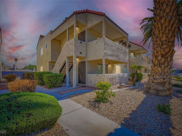 5060 Newport Cove Drive, Unit C, Las Vegas, NV 89119