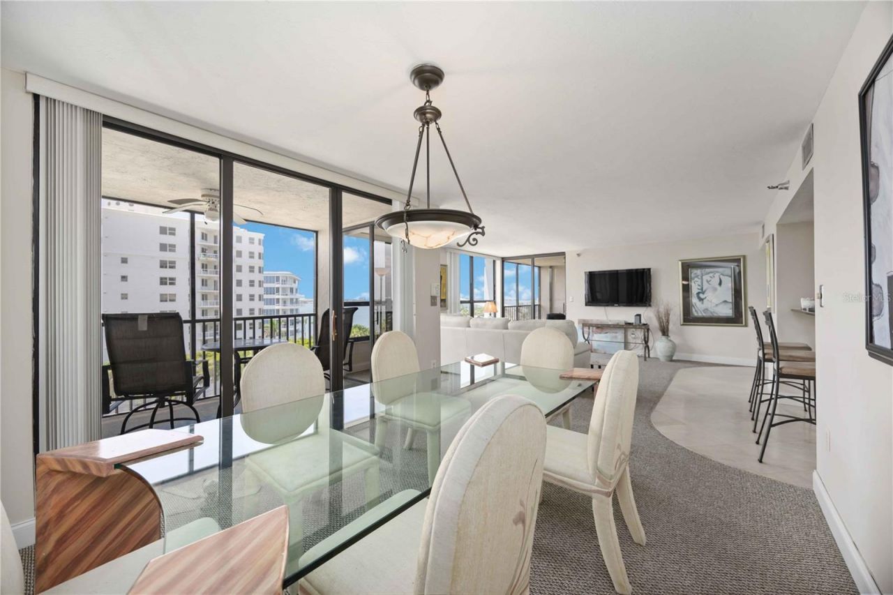 11 Sunset Drive, Unit 505, Sarasota, FL 34236 Photo