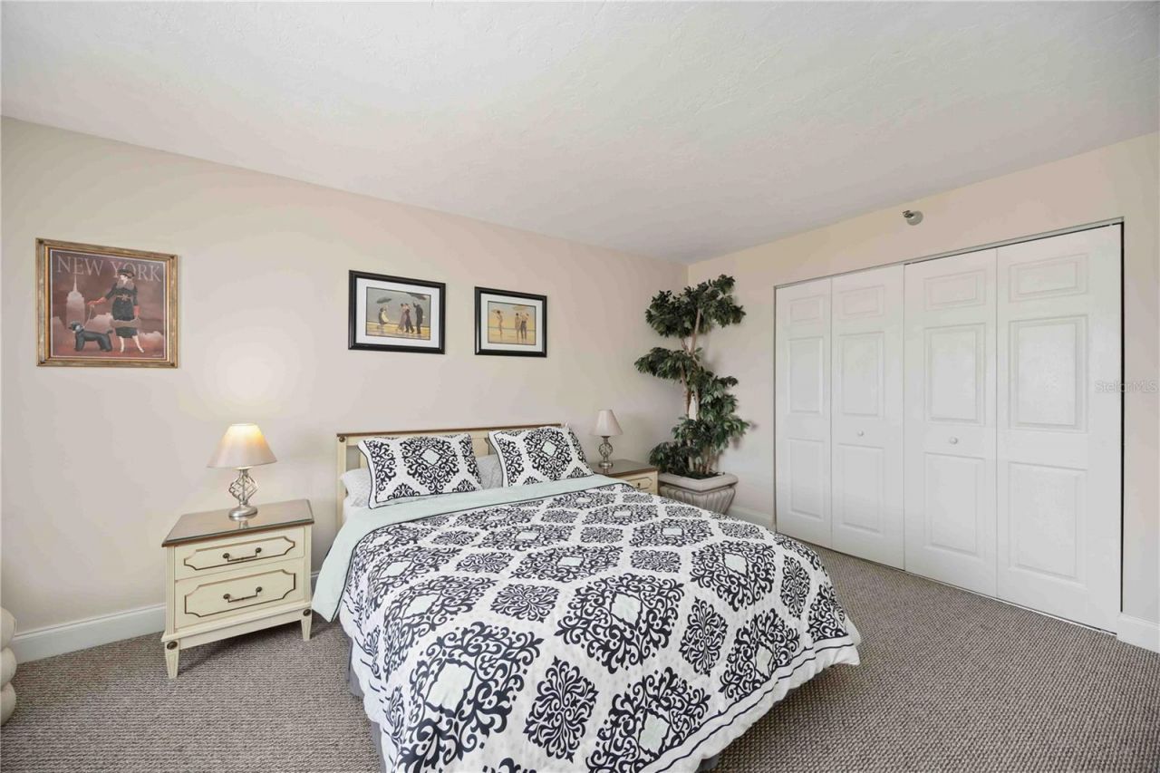 11 Sunset Drive, Unit 505, Sarasota, FL 34236 Photo