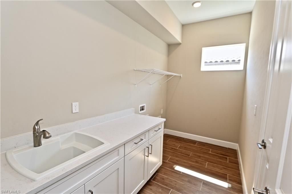 8437 Rosa Ct, Naples, FL 34114 Photo