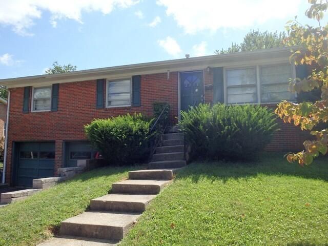 2350 Heather Way, Lexington, KY 40503 Main Photo