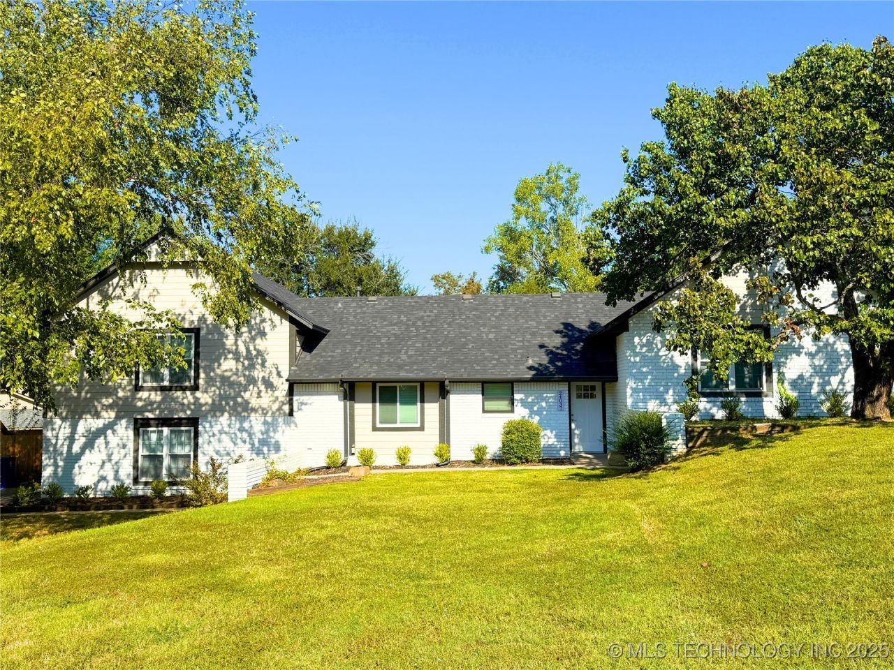 24037 Gordon Street, Broken Arrow, OK 74014 Main Photo