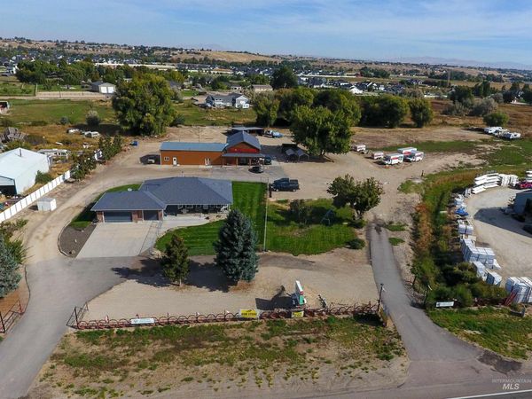 8390 Hwy 44, Middleton, ID 83644