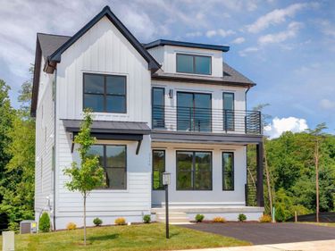 22A WARDELL CREST, CHARLOTTESVILLE, VA 22902