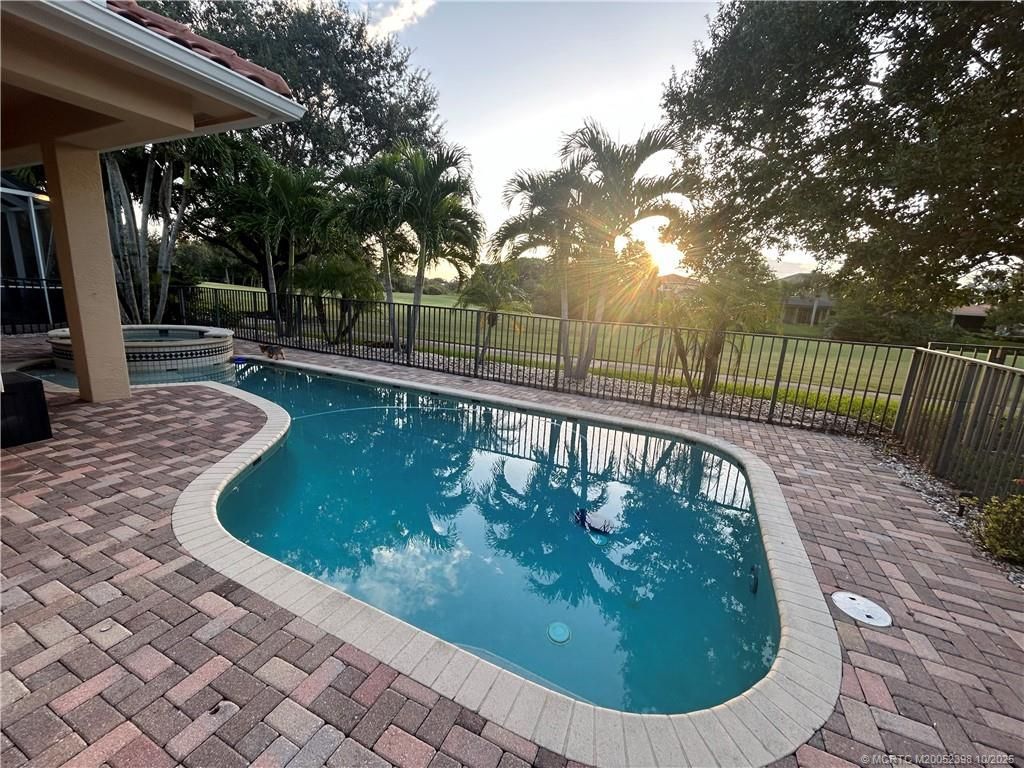 814 SW Palm Cove Drive, Palm City, FL 34990 Photo