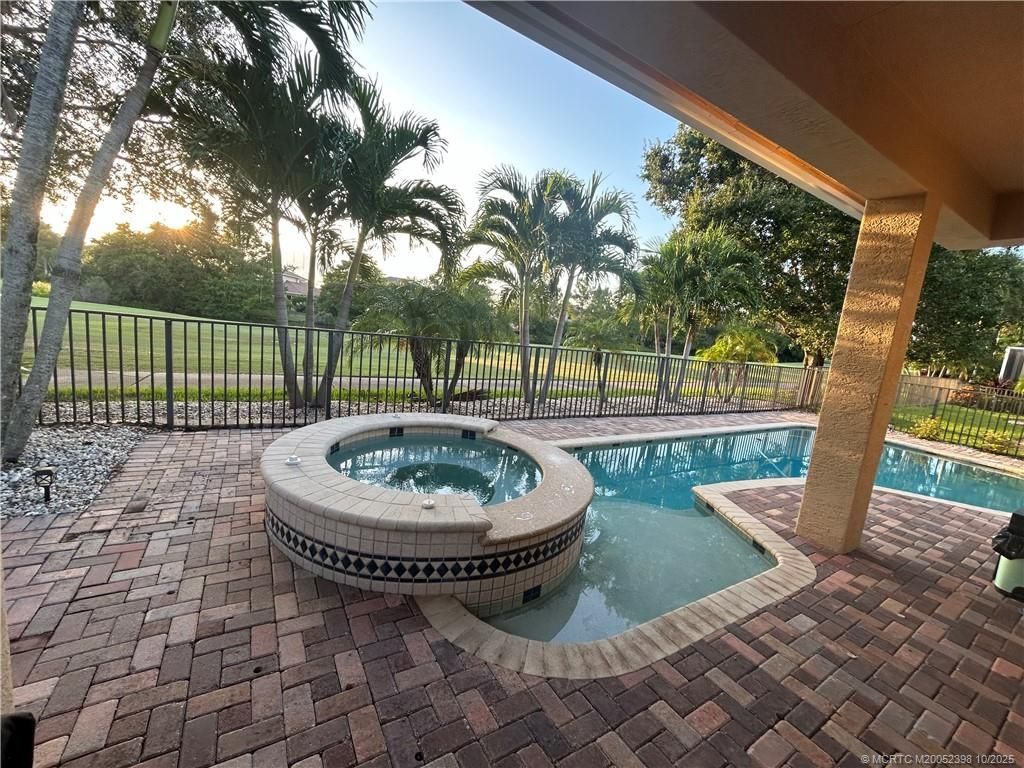 814 SW Palm Cove Drive, Palm City, FL 34990 Photo