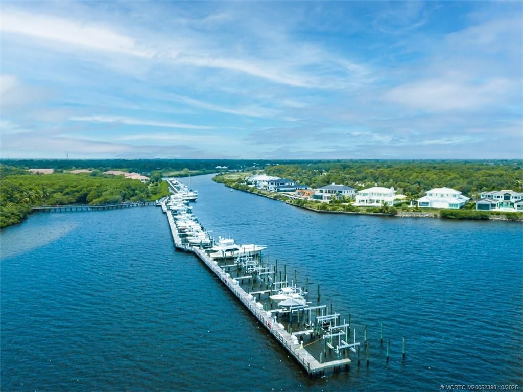 814 SW Palm Cove Drive, Palm City, FL 34990 Photo