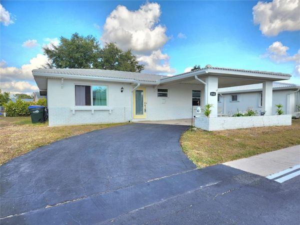 8940 PICKWICK ROAD, NORTH PORT, FL 34287