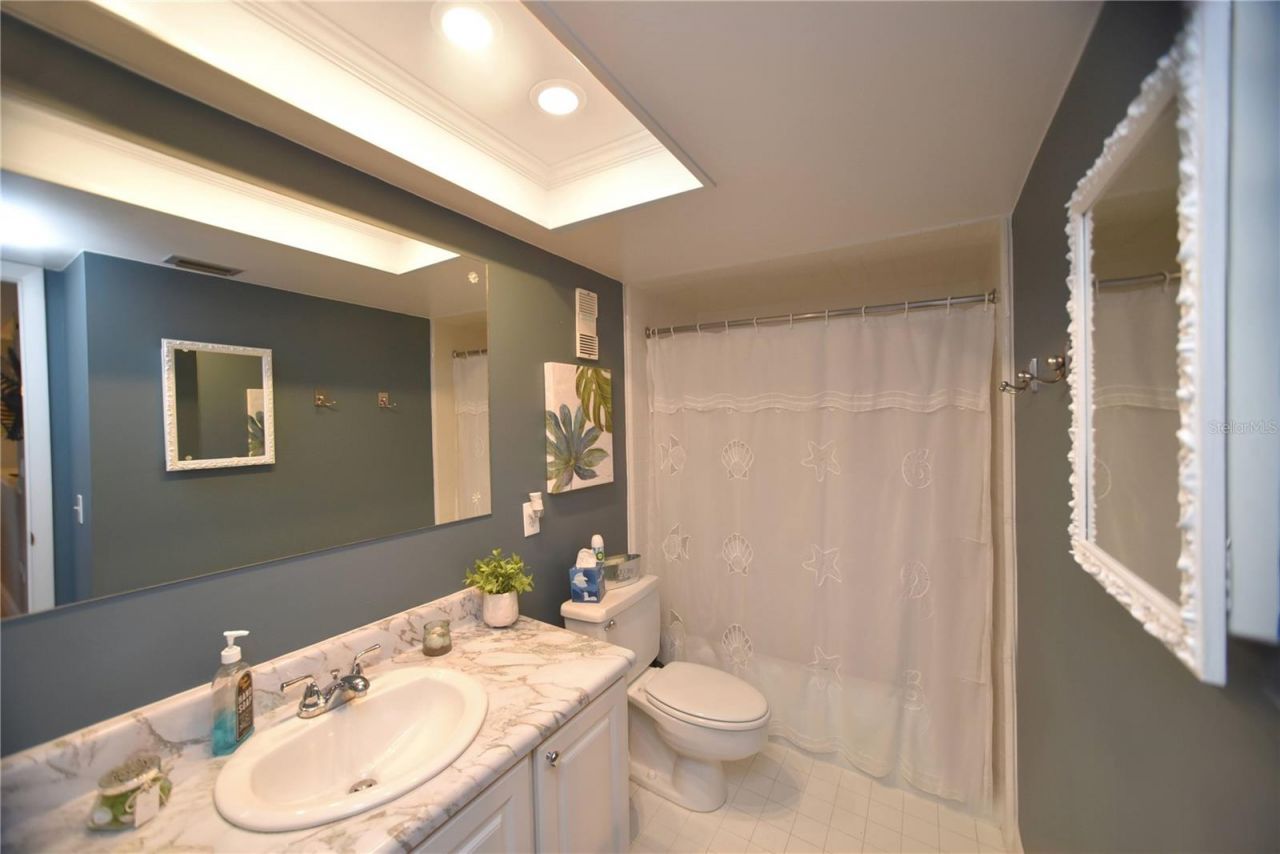 4900 Brittany Drive S, Unit 1003, Saint Petersburg, FL 33715 Photo