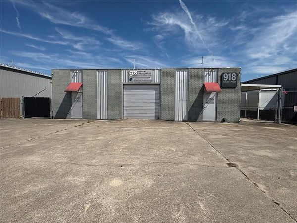 918 INDUSTRY Road, Kenner, LA 70062