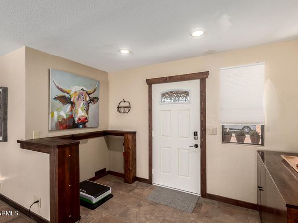 8118 E MEDINA Avenue, Mesa, AZ 85209