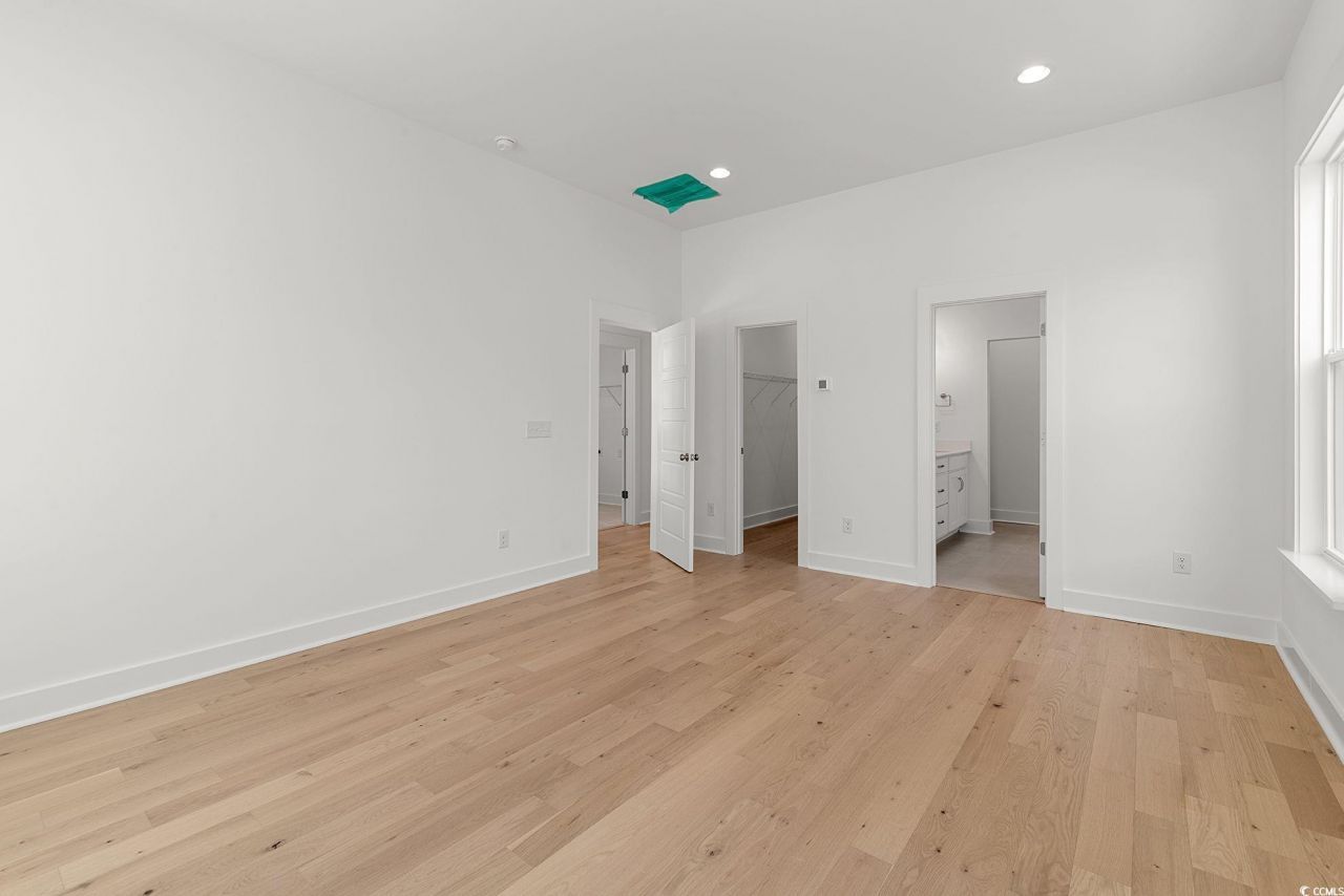 333 Grafton Dr. Photo 10