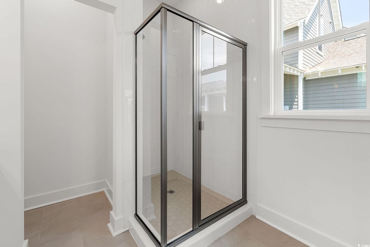 333 Grafton Dr. Photo 12