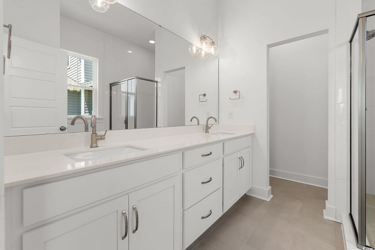 333 Grafton Dr. Photo 13