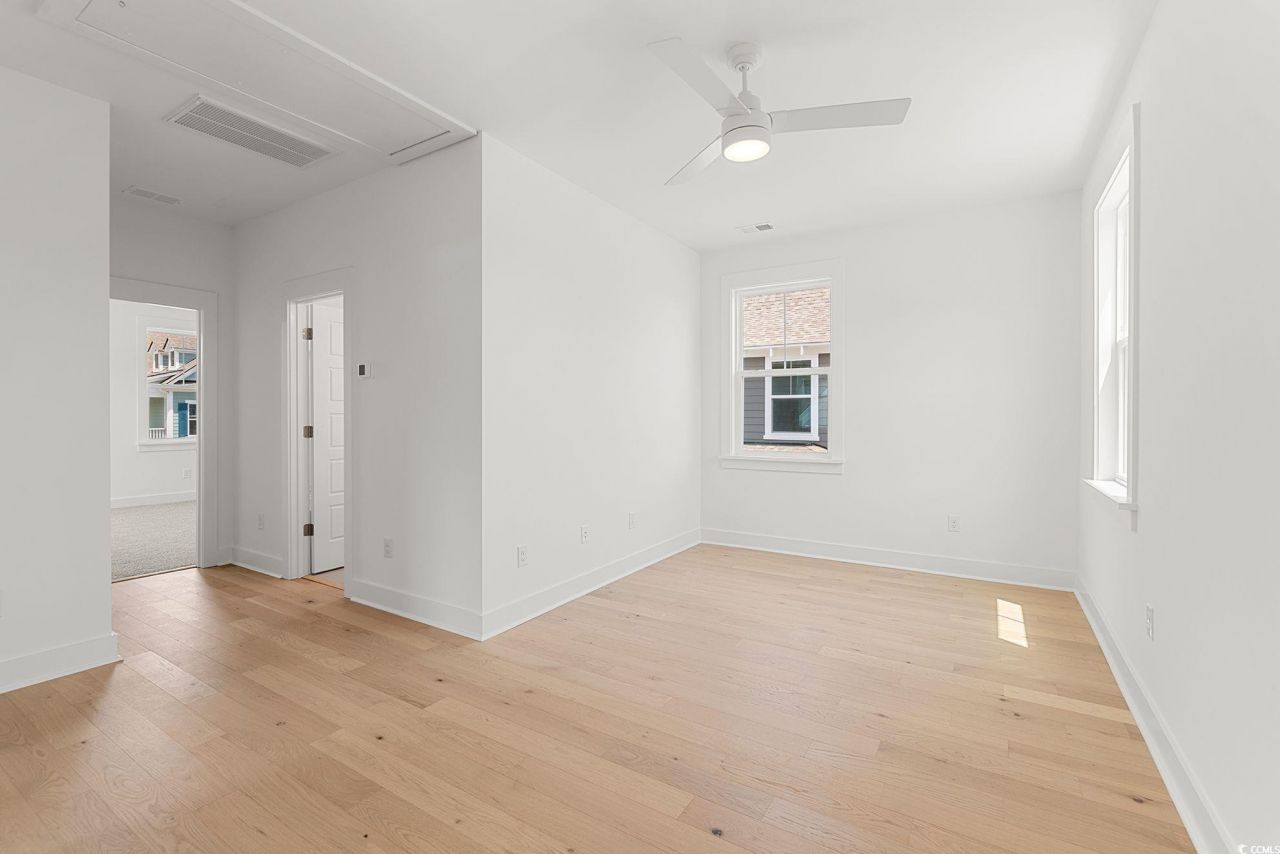 333 Grafton Dr. Photo 14