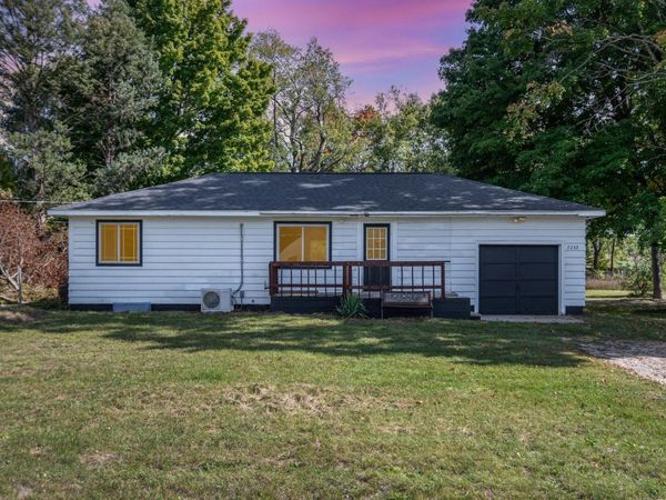 7232 N 126th Avenue, Hart, MI 49420