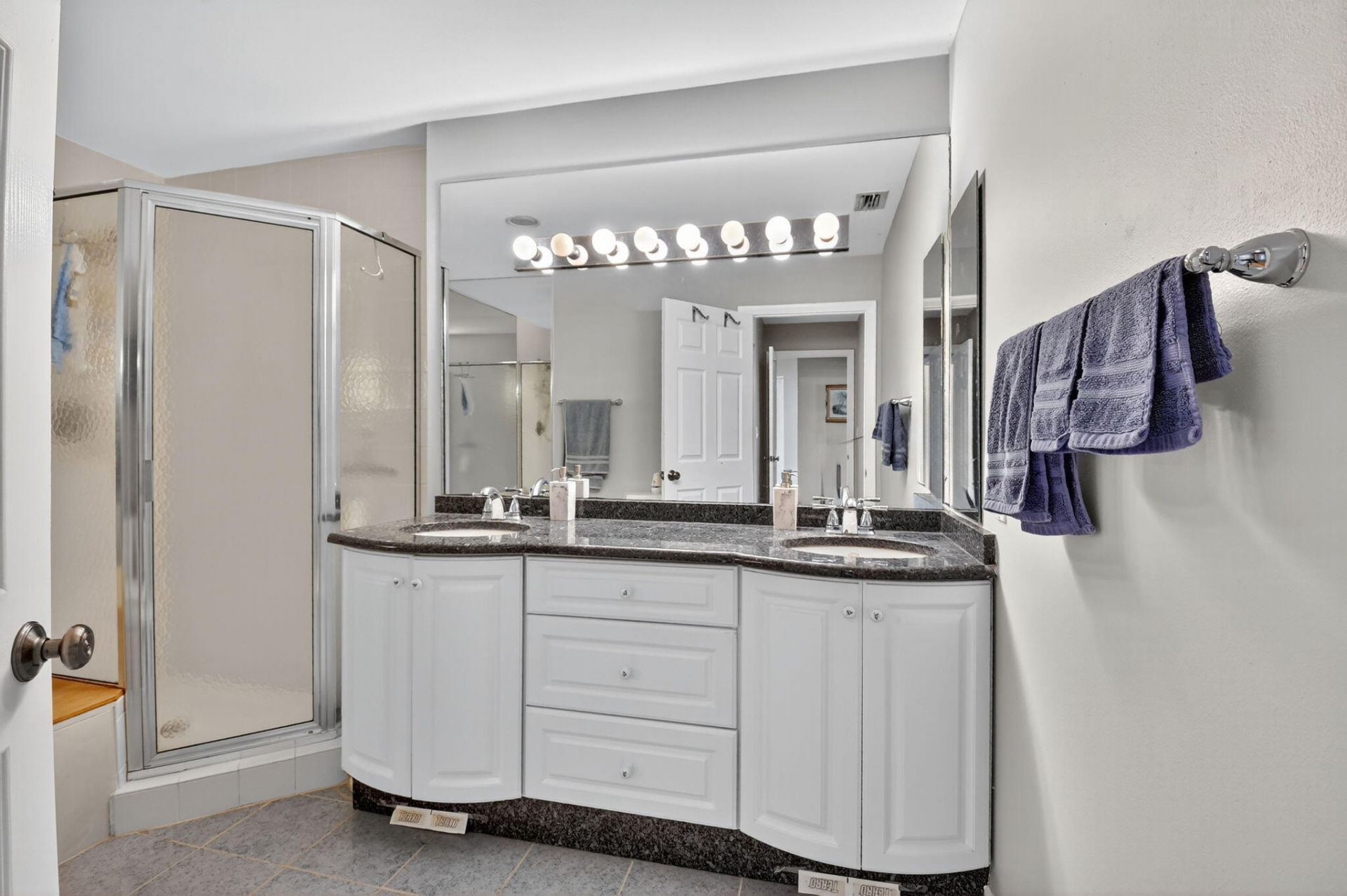 102 Half Moon Circle, Unit B3, Hypoluxo, FL 33462 Photo