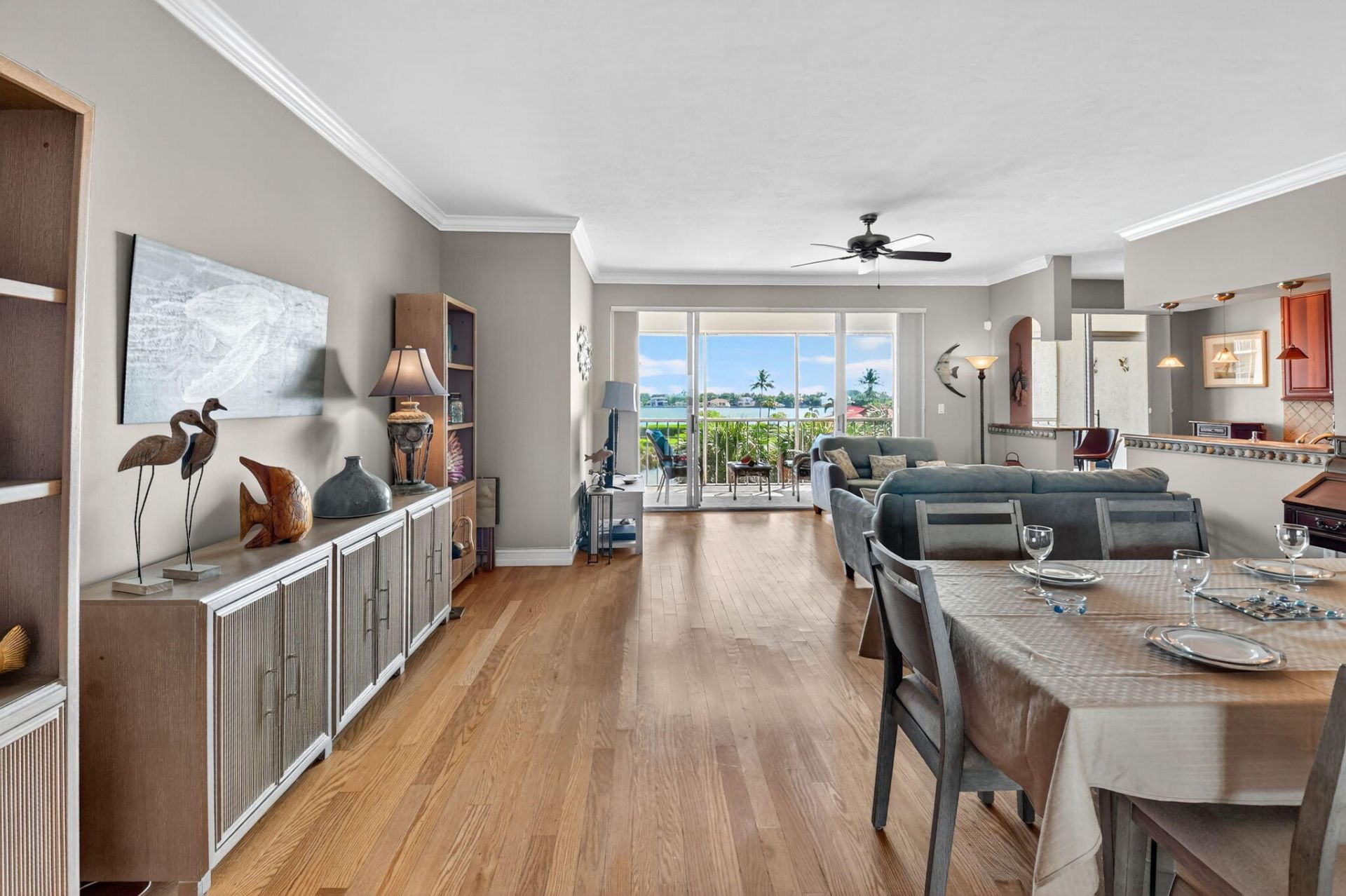 102 Half Moon Circle, Unit B3, Hypoluxo, FL 33462 Photo