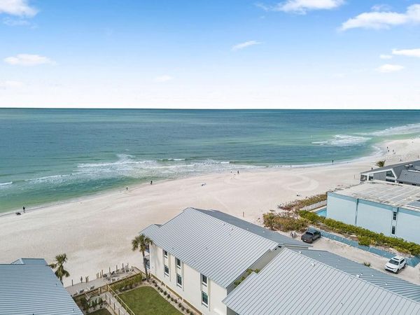 6700 GULF DRIVE, Unit B8, HOLMES BEACH, FL 34217