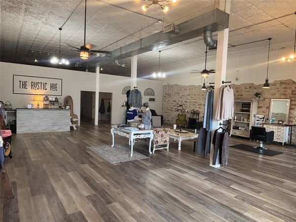 119 S Main Street , Winters, TX 79567