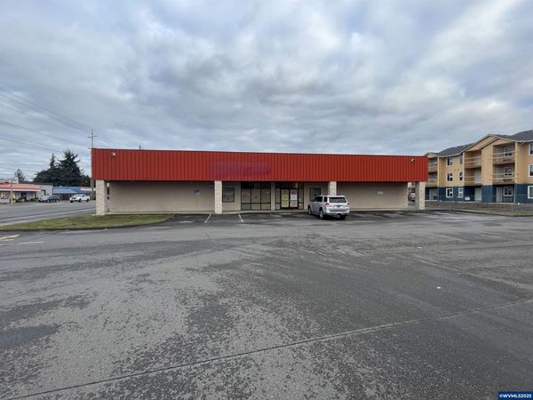 4058 State St, Salem, OR 97301