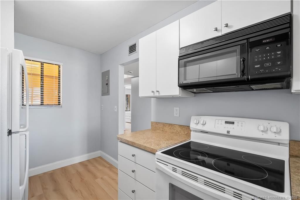 5355 SE Miles Grant Road, Unit E212, Stuart, FL 34997 Photo