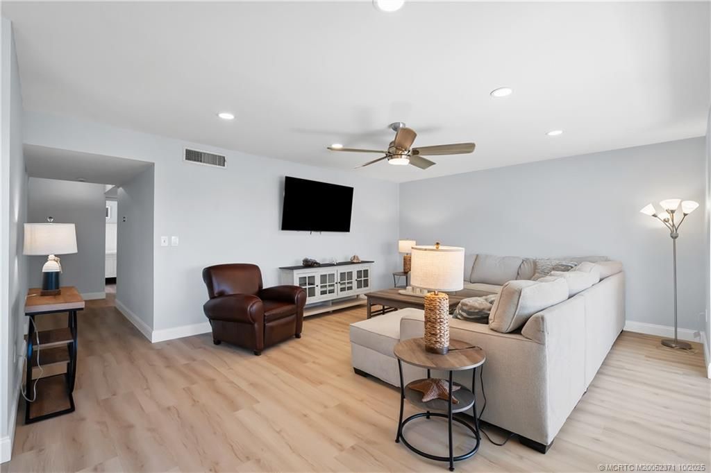 5355 SE Miles Grant Road, Unit E212, Stuart, FL 34997 Photo