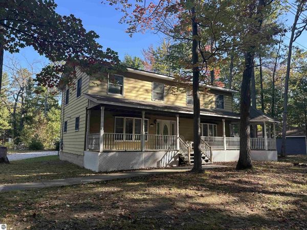 224 Elm Avenue, Roscommon, MI 00000