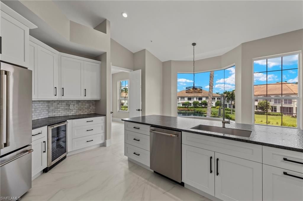 164 Colonade Cir, Unit 1307, Naples, FL 34103 Photo