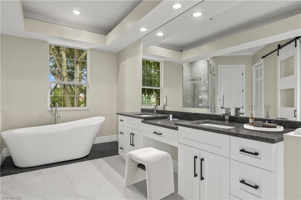 164 Colonade Cir, Unit 1307, Naples, FL 34103 Photo