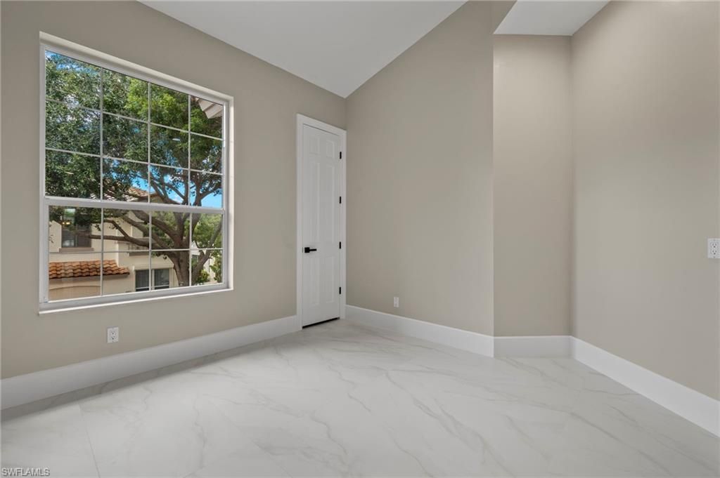 164 Colonade Cir, Unit 1307, Naples, FL 34103 Photo