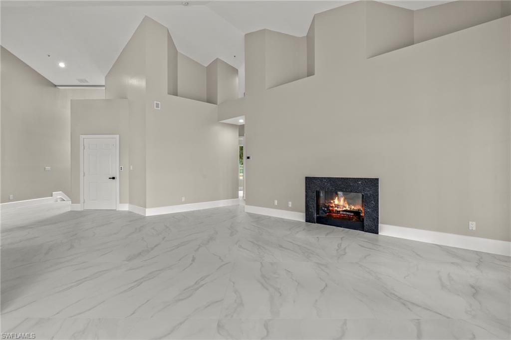 164 Colonade Cir, Unit 1307, Naples, FL 34103 Photo