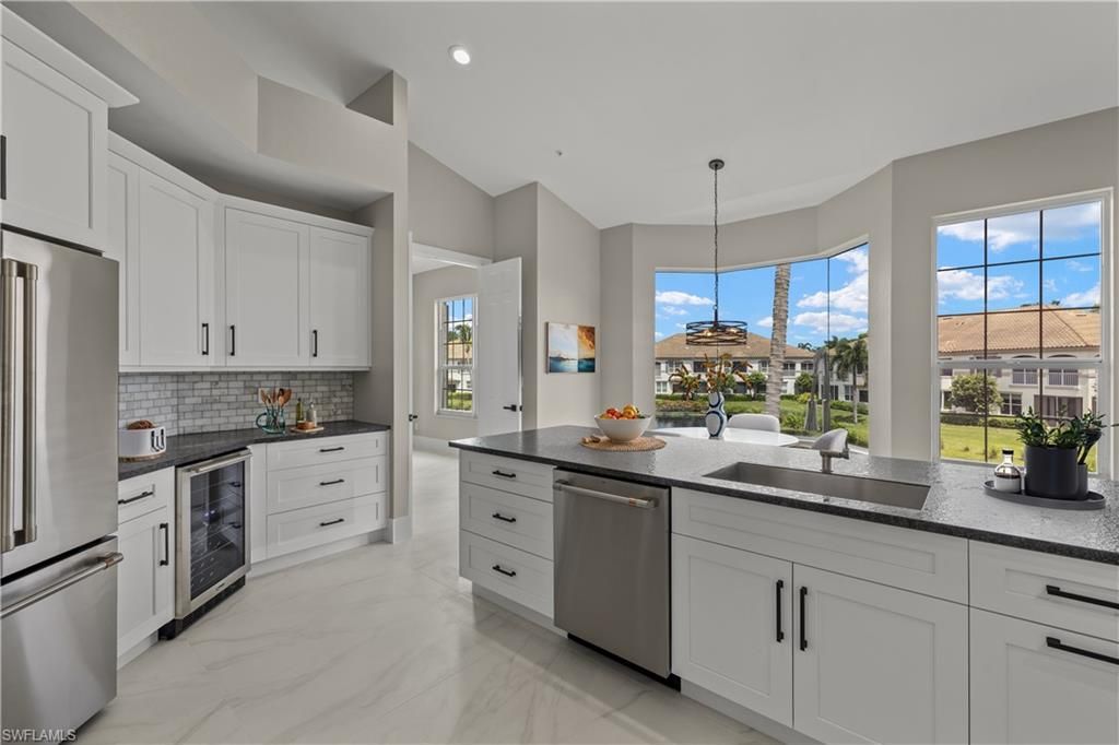 164 Colonade Cir, Unit 1307, Naples, FL 34103 Photo