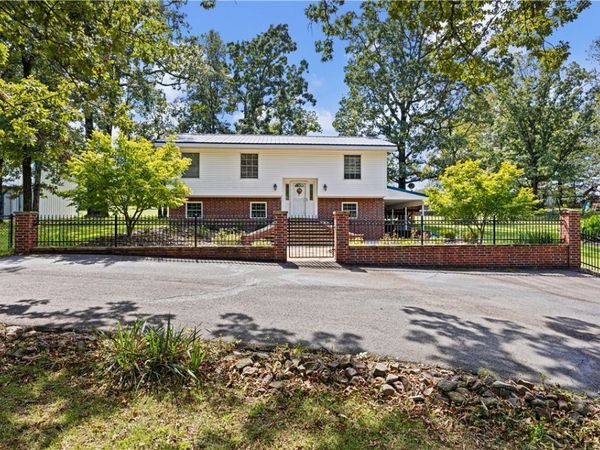 832 Hide-A-Way Lane, London, AR 72847