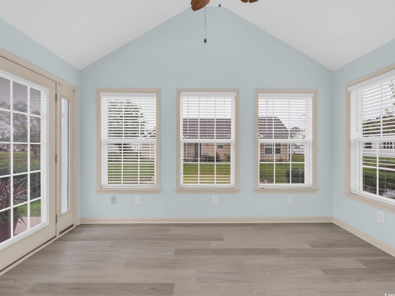 111 Oak Crest Circle Photo 7