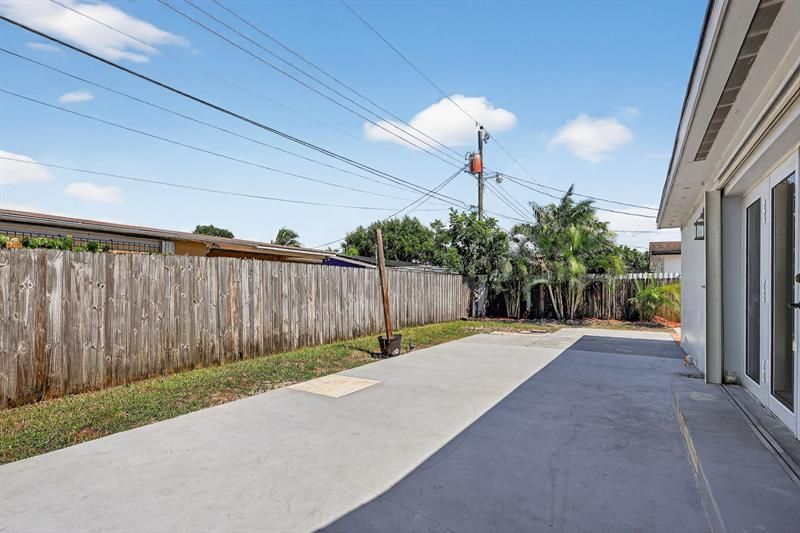 7641 NW 6th Court, Pembroke Pines, FL 33024 Photo