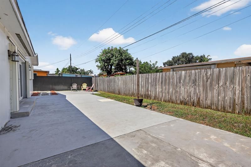 7641 NW 6th Court, Pembroke Pines, FL 33024 Photo