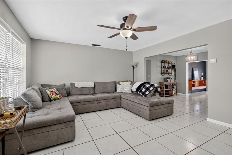 7641 NW 6th Court, Pembroke Pines, FL 33024 Photo